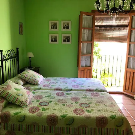 Casa Juanito Pena *